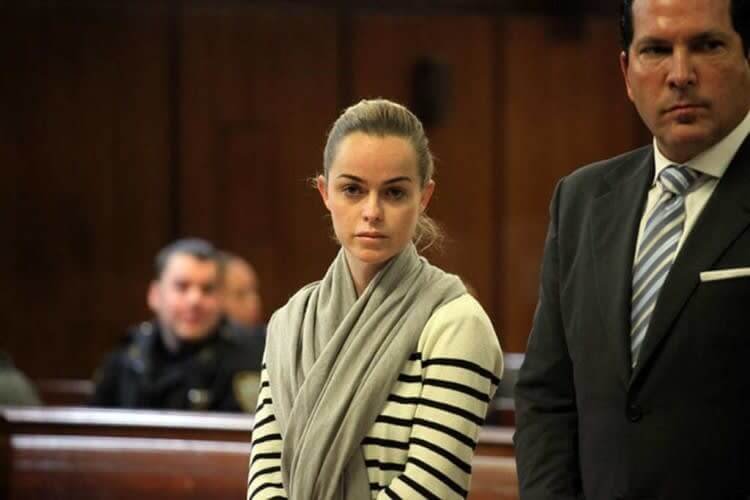 Taryn Manning Is A Violent Boss